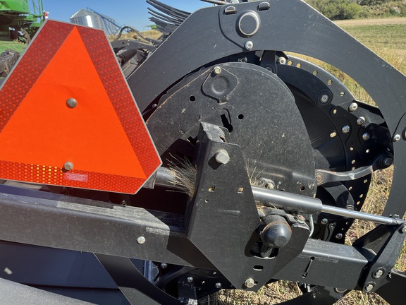 2017 MacDon FD75 Header Combine