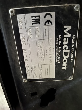 2017 MacDon FD75 Header Combine