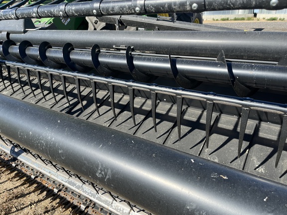 2017 MacDon FD75 Header Combine