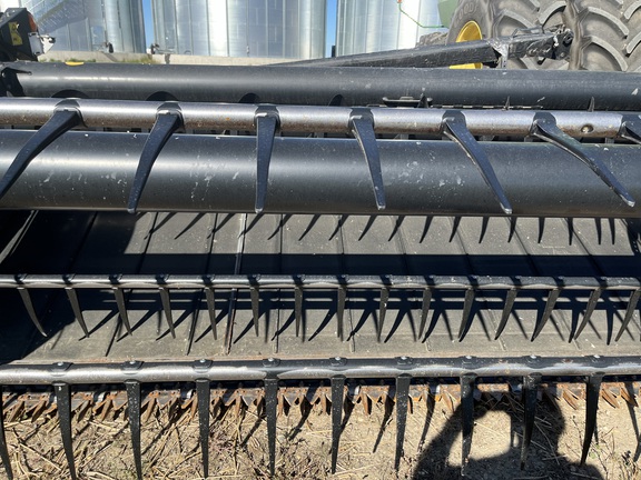 2017 MacDon FD75 Header Combine