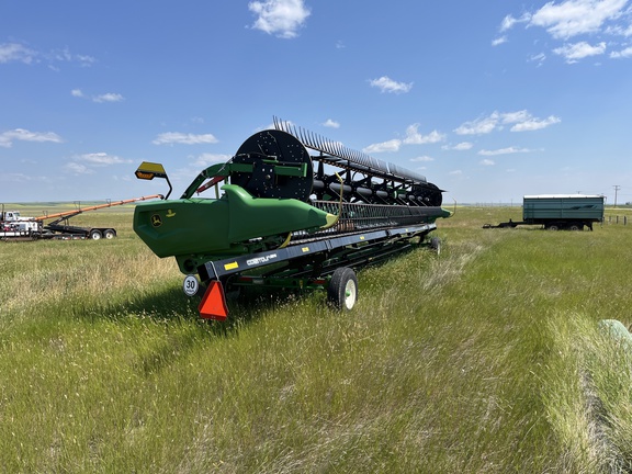 2022 John Deere RD40F Header Combine