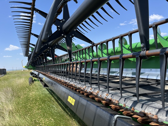 2022 John Deere RD40F Header Combine
