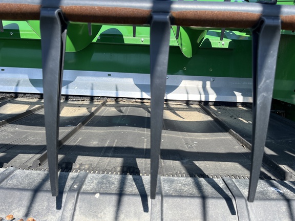 2022 John Deere RD40F Header Combine