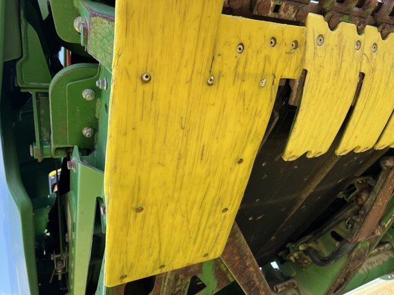 2022 John Deere RD40F Header Combine