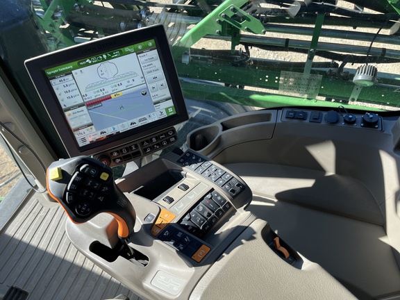 2024 John Deere 616R Sprayer/High Clearance