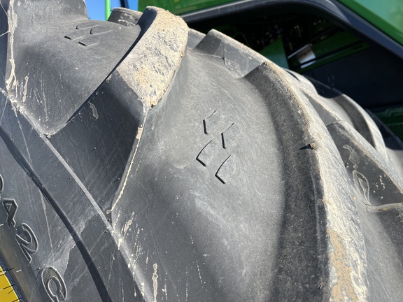 2023 John Deere X9 1000 Combine