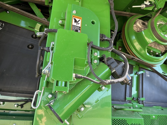 2023 John Deere X9 1000 Combine