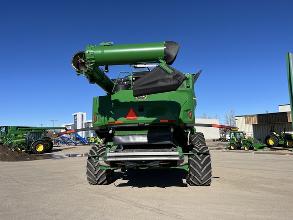 2023 John Deere X9 1000 Combine
