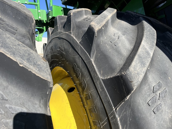 2023 John Deere X9 1000 Combine