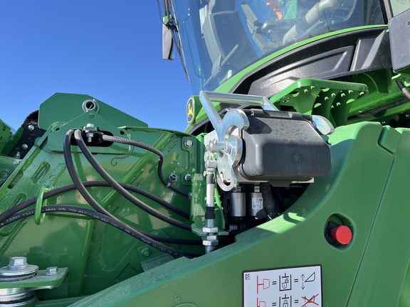 2023 John Deere X9 1000 Combine