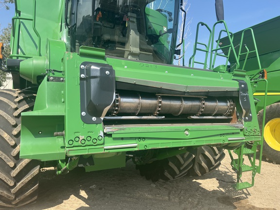 2023 John Deere X9 1100 Combine