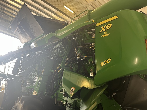 2023 John Deere X9 1100 Combine