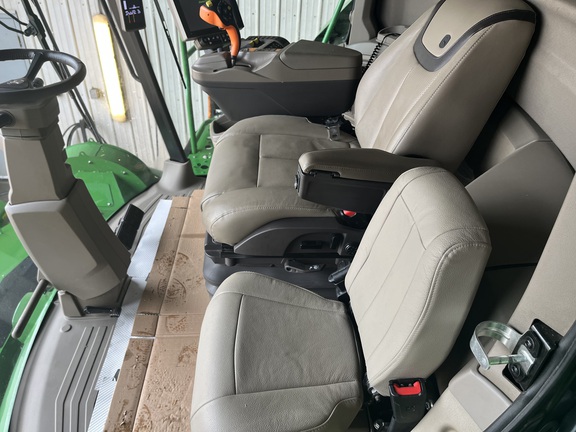 2023 John Deere X9 1100 Combine