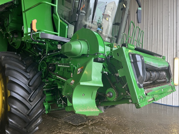 2023 John Deere X9 1100 Combine