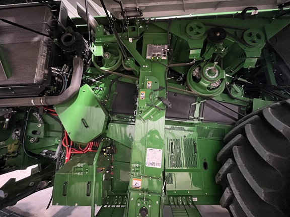 2023 John Deere X9 1100 Combine