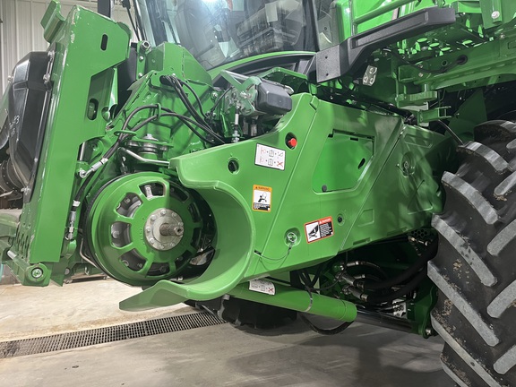 2023 John Deere X9 1100 Combine