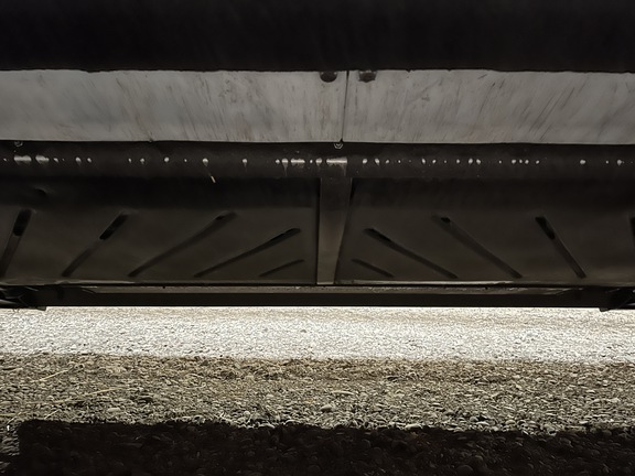 2022 MacDon FD140 Header Combine