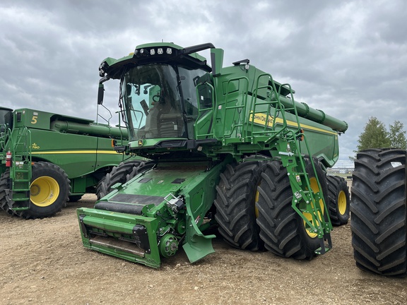 2023 John Deere X9 1000 Combine