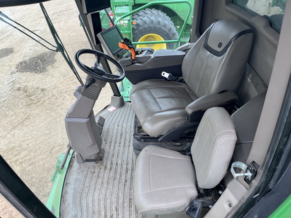 2023 John Deere X9 1000 Combine