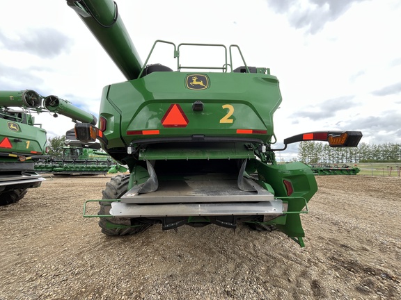 2023 John Deere X9 1000 Combine