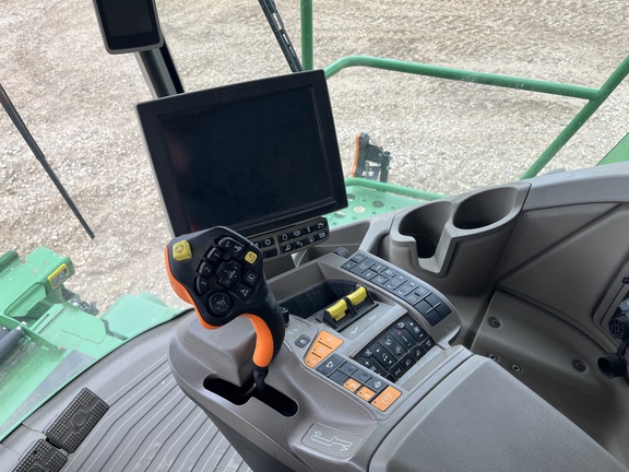2023 John Deere X9 1000 Combine
