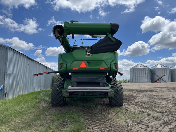 2023 John Deere X9 1000 Combine