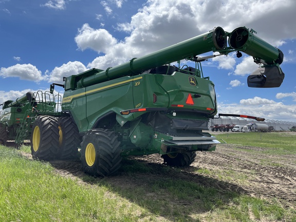 2023 John Deere X9 1000 Combine