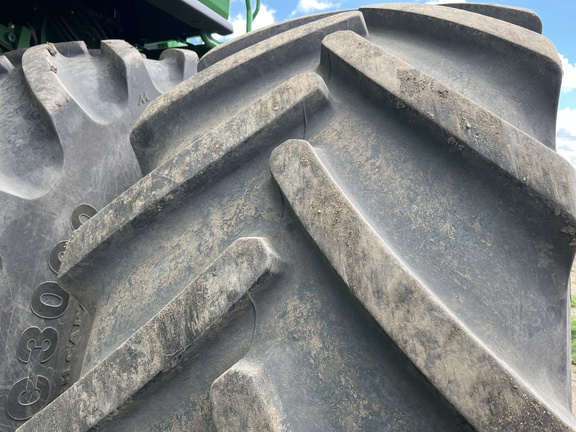 2023 John Deere X9 1000 Combine