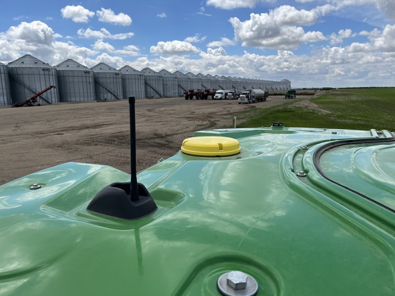 2023 John Deere X9 1000 Combine