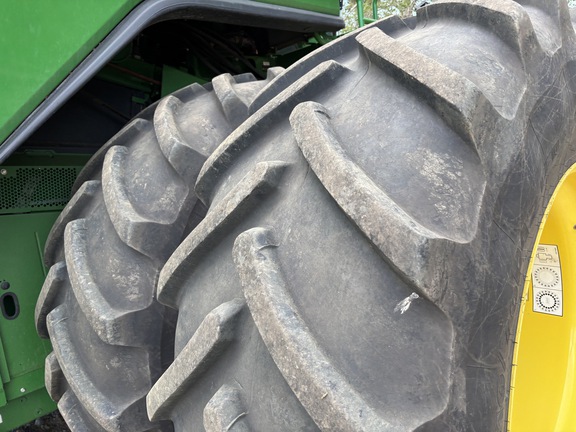 2023 John Deere X9 1000 Combine