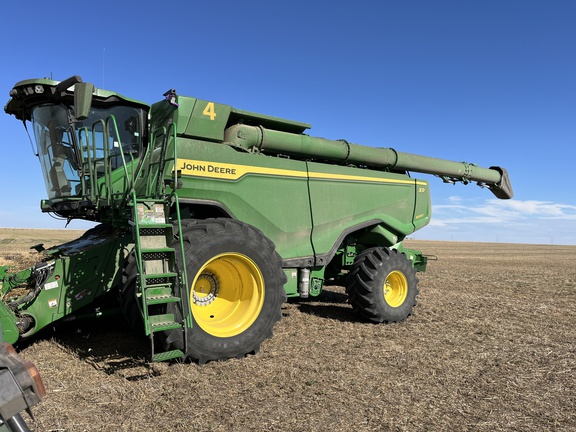 2024 John Deere X9 1000 Combine