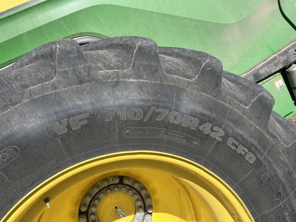 2024 John Deere X9 1000 Combine