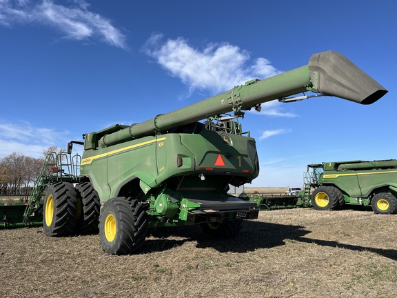 2024 John Deere X9 1000 Combine