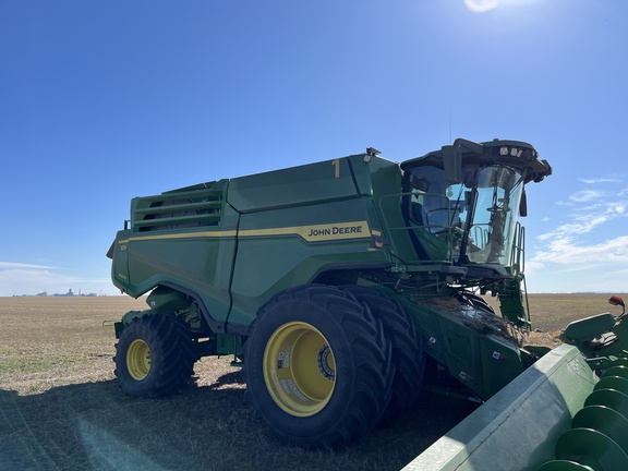 2024 John Deere X9 1000 Combine