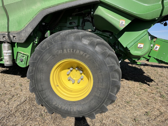 2024 John Deere X9 1000 Combine