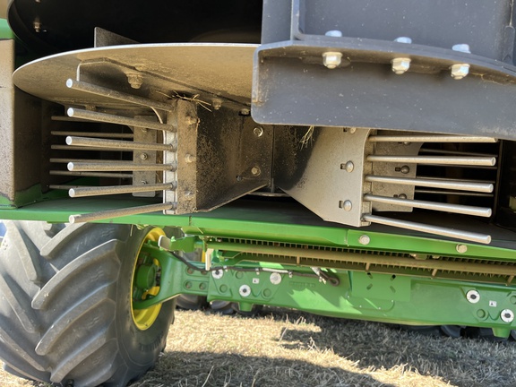 2024 John Deere X9 1000 Combine