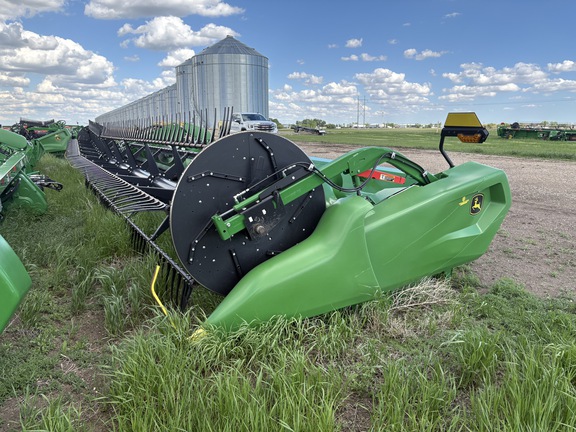 2024 John Deere RD45F Header Combine