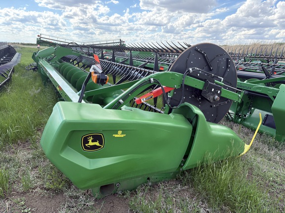 2024 John Deere RD45F Header Combine