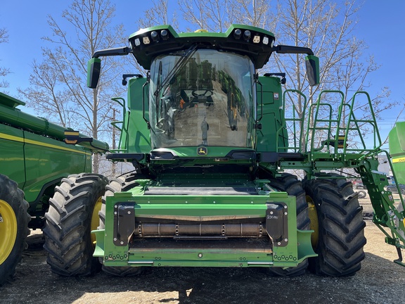 2024 John Deere X9 1000 Combine