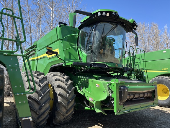 2024 John Deere X9 1000 Combine