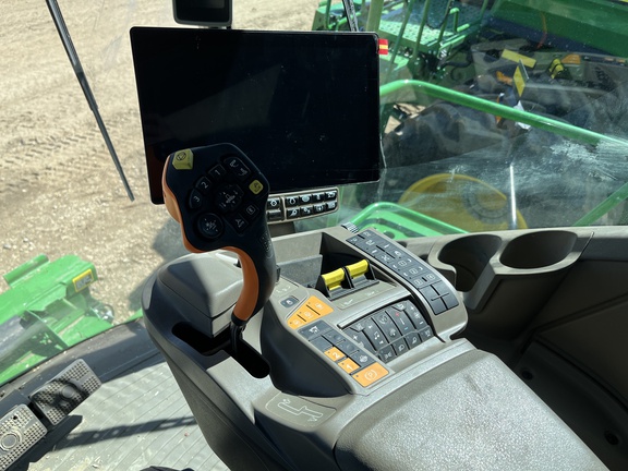 2024 John Deere X9 1000 Combine