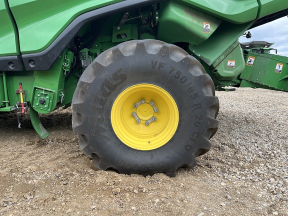 2024 John Deere X9 1000 Combine