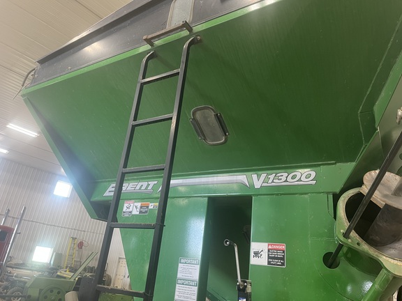2020 Brent V1300 Grain Cart