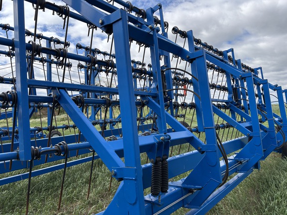 2012 Brandt Contour Commander 8200 Harrow Heavy