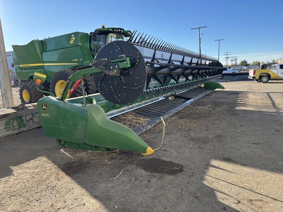 2020 John Deere 745FD Header Combine