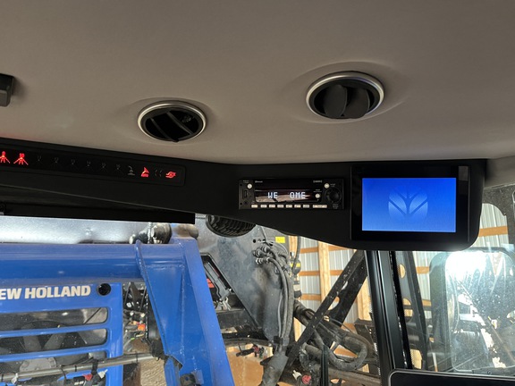 2022 New Holland SP410F GUARDIAN Sprayer/High Clearance