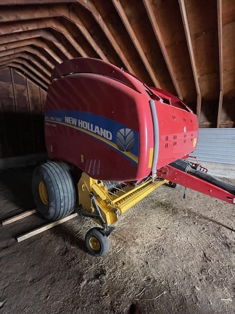 2016 New Holland Roll Belt 560 Baler/Round