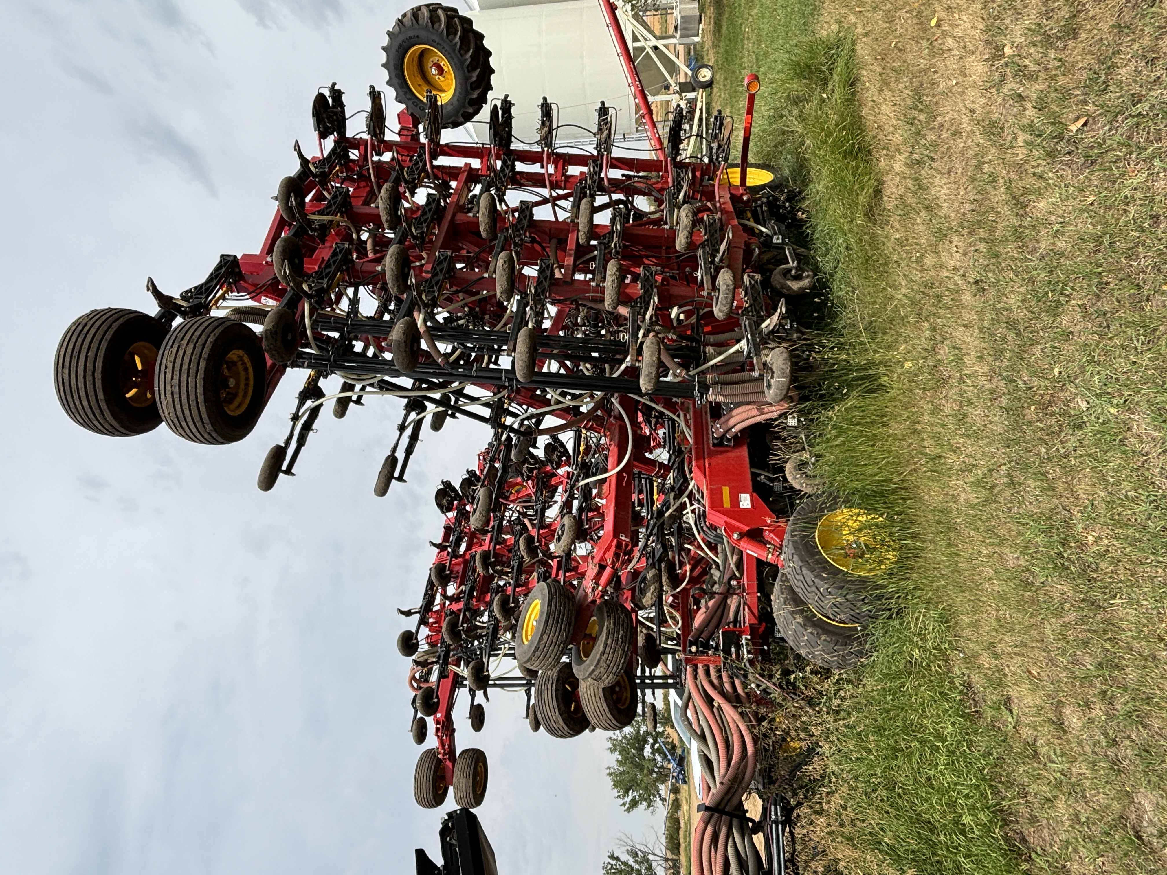 2023 Bourgault 3335-86-12 Air Drill