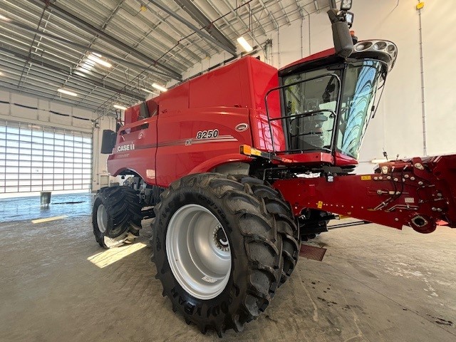 2024 Case IH 8250 Combine