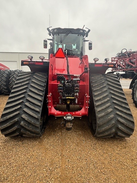 2024 Case IH Steiger 715 AFS Quad Tractor 4WD